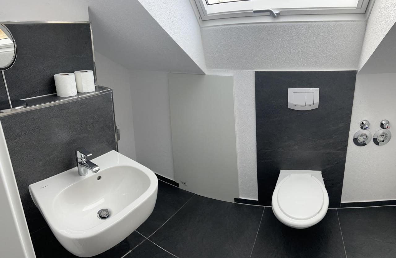 Unique Geraeumige 2 Zimmerwohnung In Tuttlingen Mit Netflix, Sauna Und Fitness Eksteriør bilde